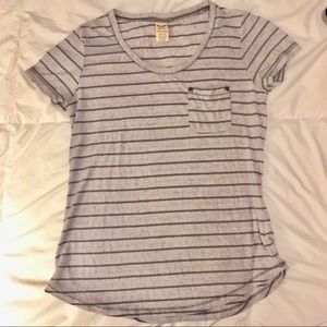 Minimalist Striped basic Tee size Med Faded Glory